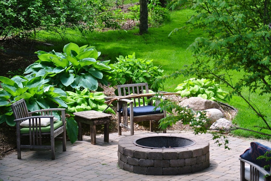 Pavers & Hardscapes Fireplaces